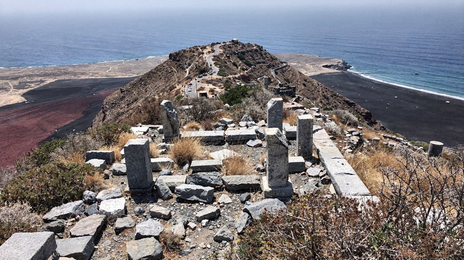 Ancient Thira: la ciudad doria en el acantilado de Santorini