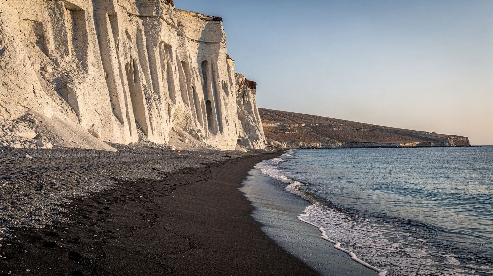 Playa de Vlychada: la costa lunar y esculpida de Santorini