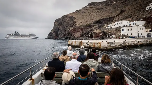 Best Shore Excursions in Santorini: Choosing Before You Dock