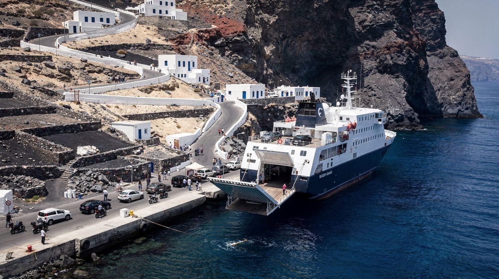 Île en île depuis Santorin : quelle île des Cyclades choisir