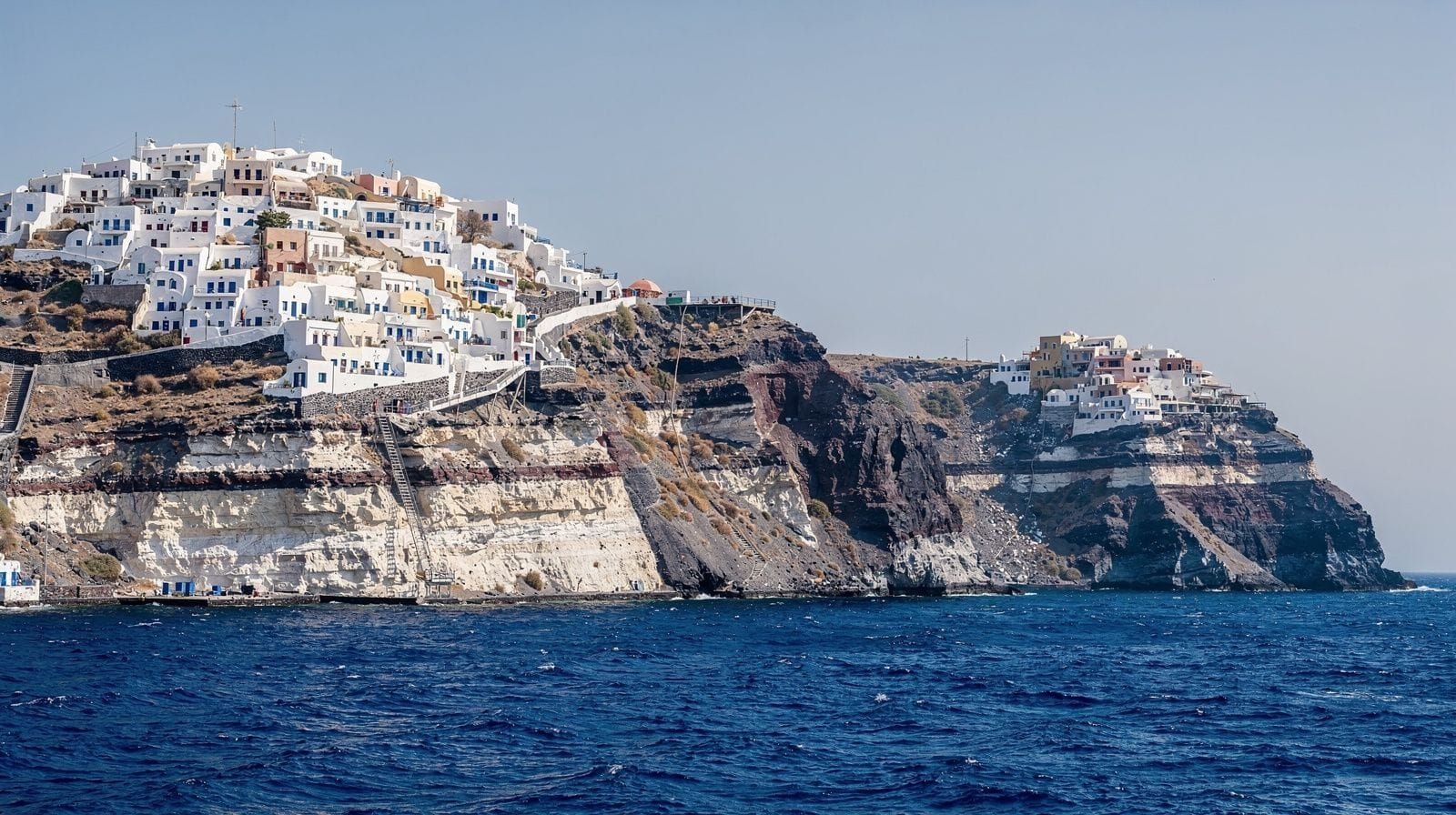 Oia ou Fira : où loger à Santorin
