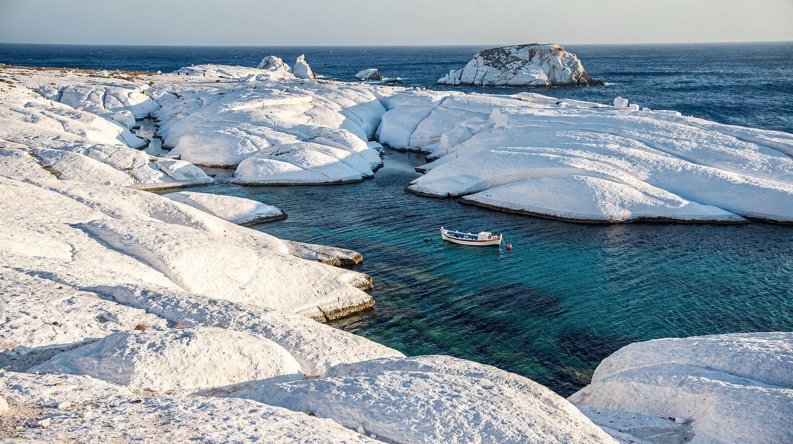 De Santorin à Milos en une journée : à quoi s'attendre