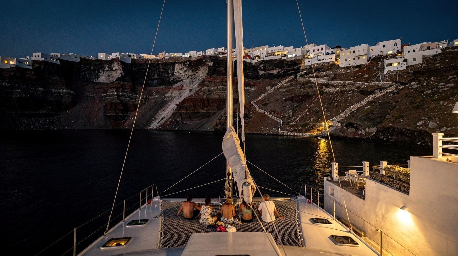 Croisières semi-privées ou partagées dans la caldeira à Santorin