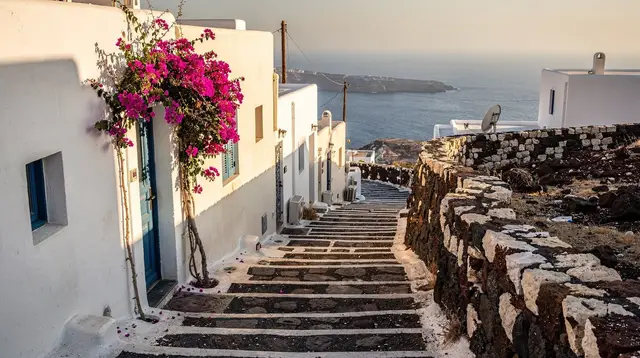 Walking Tours in Santorini: Guided Fira on Foot