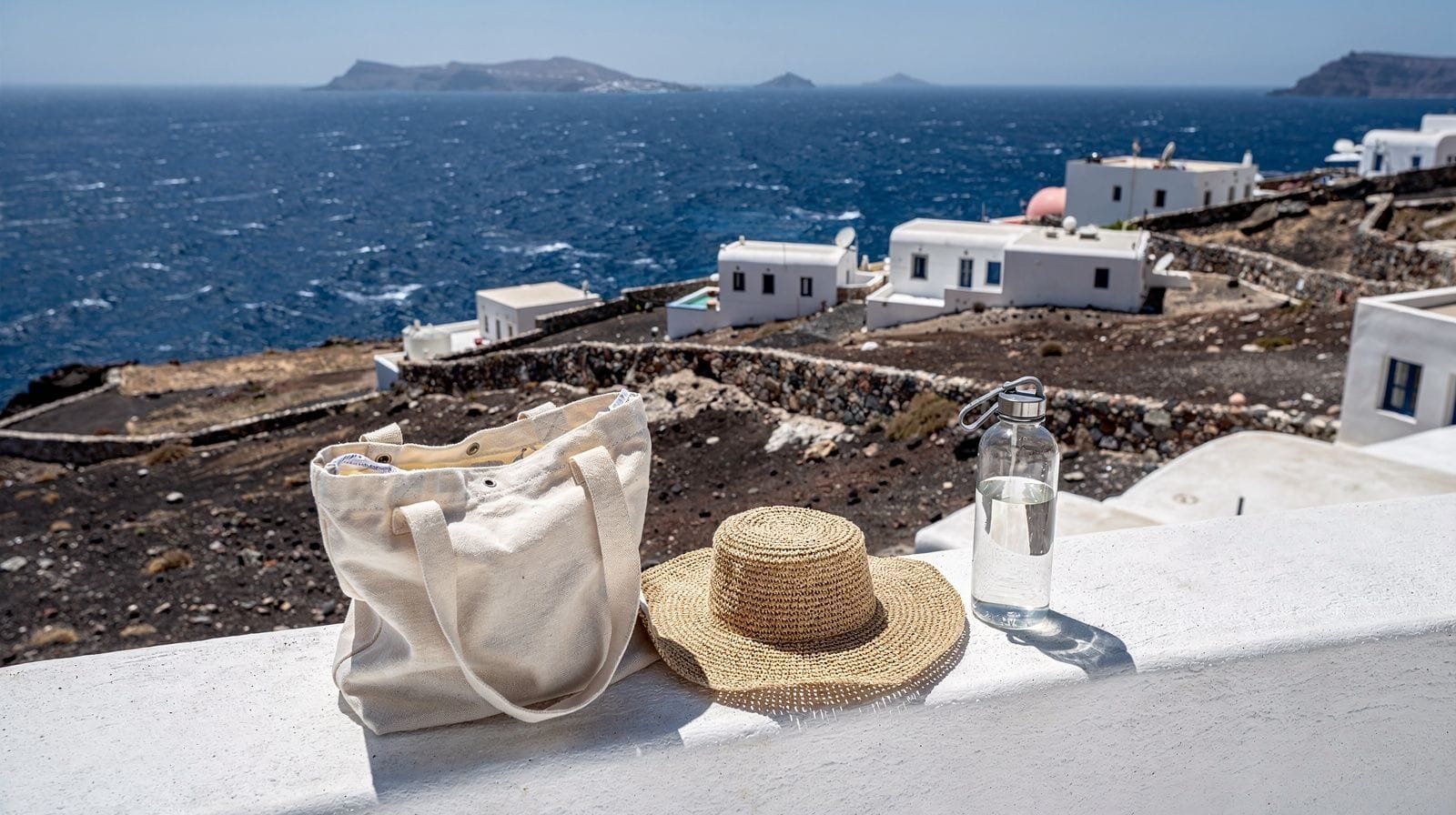 Que mettre dans sa valise pour une croisière dans la caldeira de Santorin